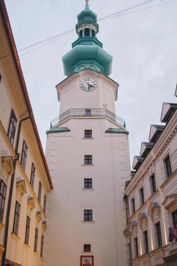 Appartamento New 1 Bdr, W/Private Parking Bratislava Esterno foto